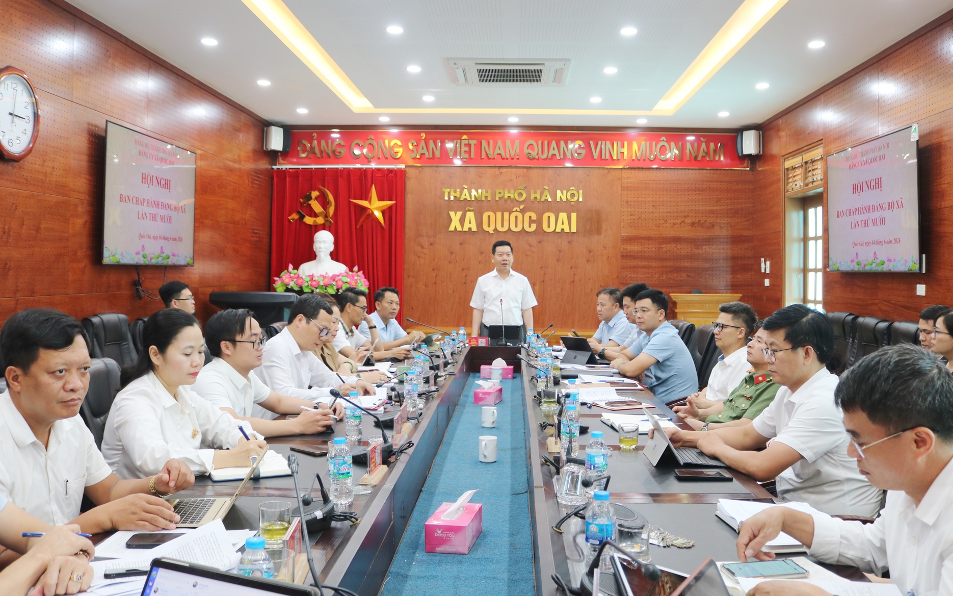 Hội nghị lần thứ Mười Ban chấp hành Đảng bộ xã Quốc Oai khóa I thông qua nhiều nội dung quan trọng
