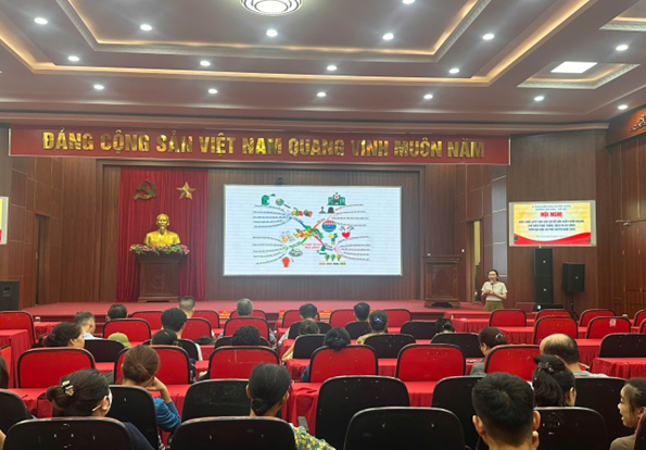 TẬP HUẤN KIẾN THỨC AN TOÀN THỰC PHẨM CHO TỔ TỰ GIÁM SÁT VÀ CÁC HỘ SẢN XUẤT, KINH DOANH THỰC PHẨM TRÊN ĐỊA BÀN XÃ PHÚ XUYÊN NĂM 2026- Ảnh 5.