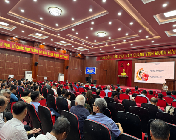 TẬP HUẤN KIẾN THỨC AN TOÀN THỰC PHẨM CHO TỔ TỰ GIÁM SÁT VÀ CÁC HỘ SẢN XUẤT, KINH DOANH THỰC PHẨM TRÊN ĐỊA BÀN XÃ PHÚ XUYÊN NĂM 2026- Ảnh 3.