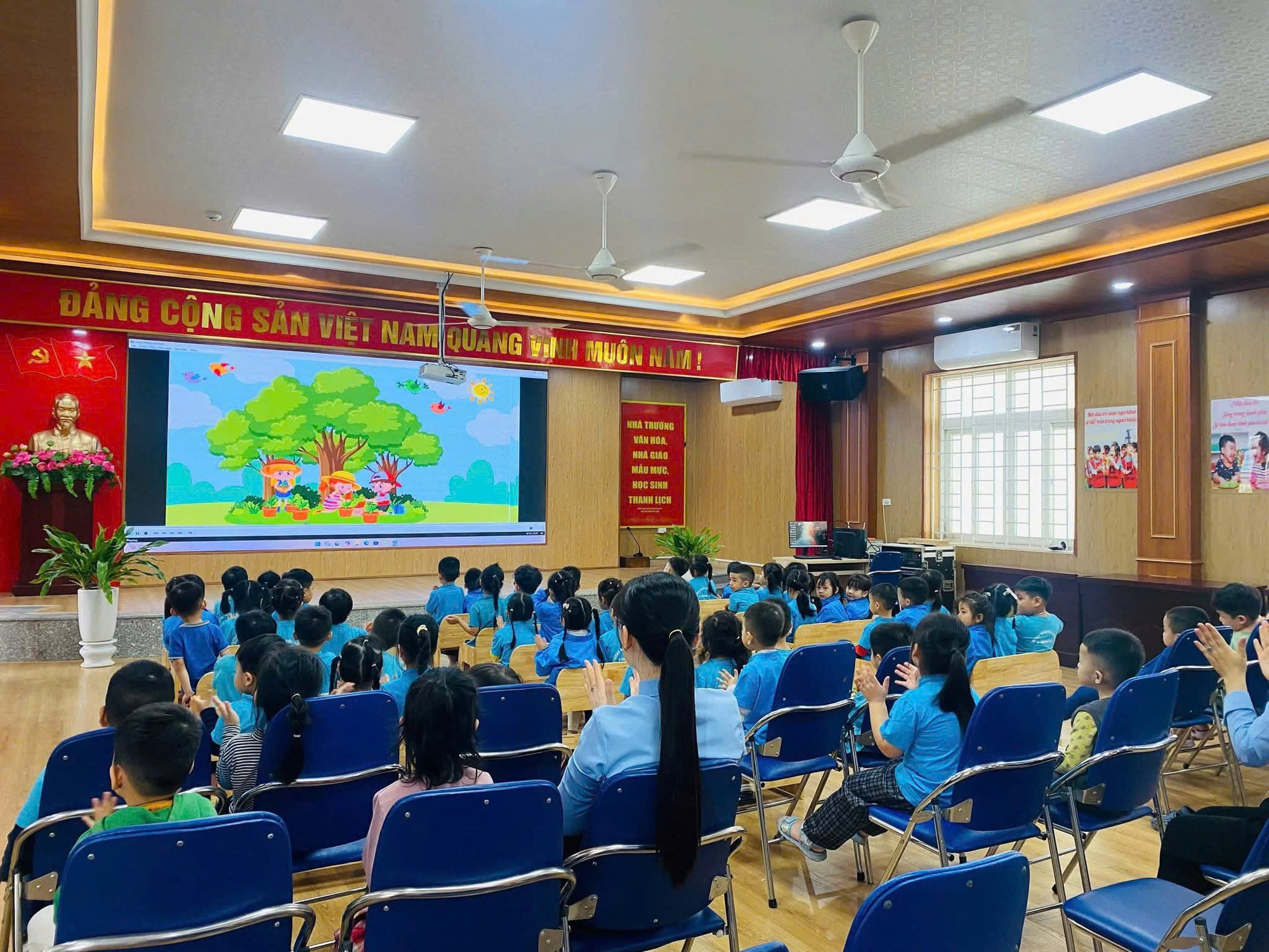 TRƯỜNG MẦM NON LĨNH NAM RỘN RÀNG LỄ PHÁT ĐỘNG "TẾT TRỒNG CÂY ĐỜI ĐỜI NHỚ ƠN BÁC HỒ" – XUÂN BÍNH NGỌ 2026- Ảnh 2.