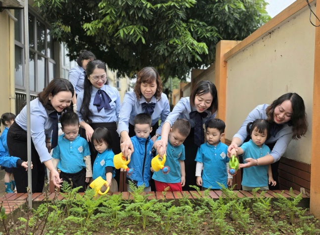 TRƯỜNG MẦM NON LĨNH NAM RỘN RÀNG LỄ PHÁT ĐỘNG "TẾT TRỒNG CÂY ĐỜI ĐỜI NHỚ ƠN BÁC HỒ" – XUÂN BÍNH NGỌ 2026- Ảnh 3.