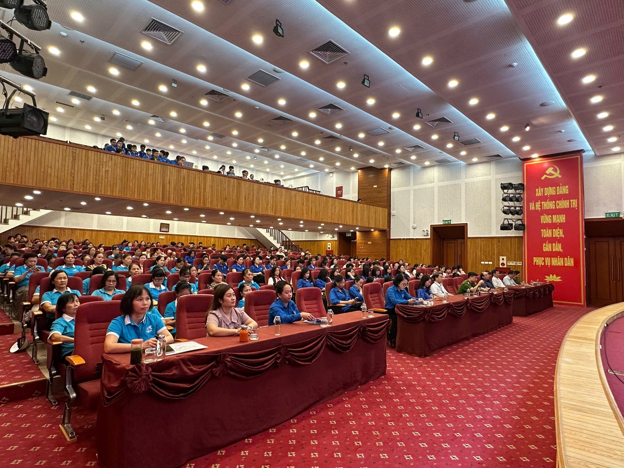 HỘI LHPN - ĐOÀN TNCSHCM phường việt hưng phối hợp phát động cán bộ, hội viên phụ nữ, đoàn viên thanh niên chung tay giải quyết 05 điểm nghẽn trên địa bàn phường- Ảnh 1.