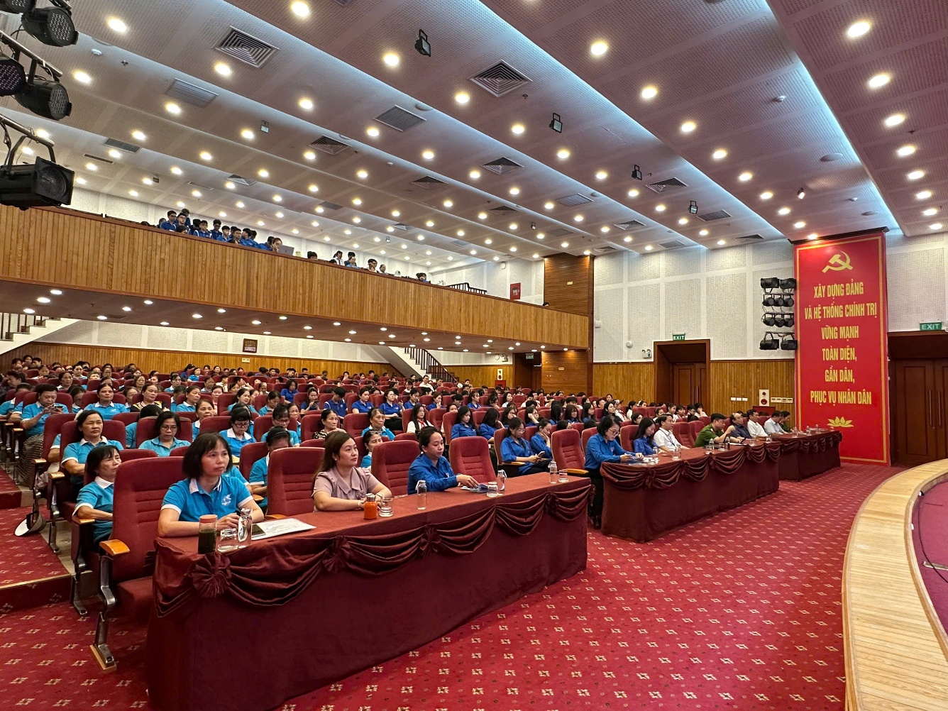 Hội LHPN – Đoàn TNCS Hồ Chí Minh – Công an phường Việt Hưng phối hợp tổ chức hưởng ứng tháng hành động Vì trẻ em, tuyên truyền phòng chống tai nạn thương tích, đuối nước năm 2026- Ảnh 1.