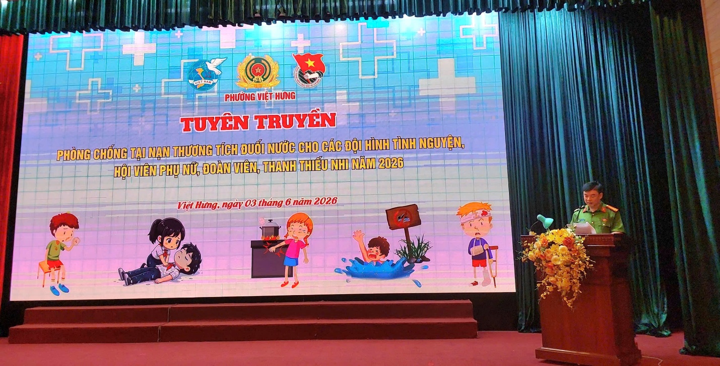 Hội LHPN – Đoàn TNCS Hồ Chí Minh – Công an phường Việt Hưng phối hợp tổ chức hưởng ứng tháng hành động Vì trẻ em, tuyên truyền phòng chống tai nạn thương tích, đuối nước năm 2026- Ảnh 2.