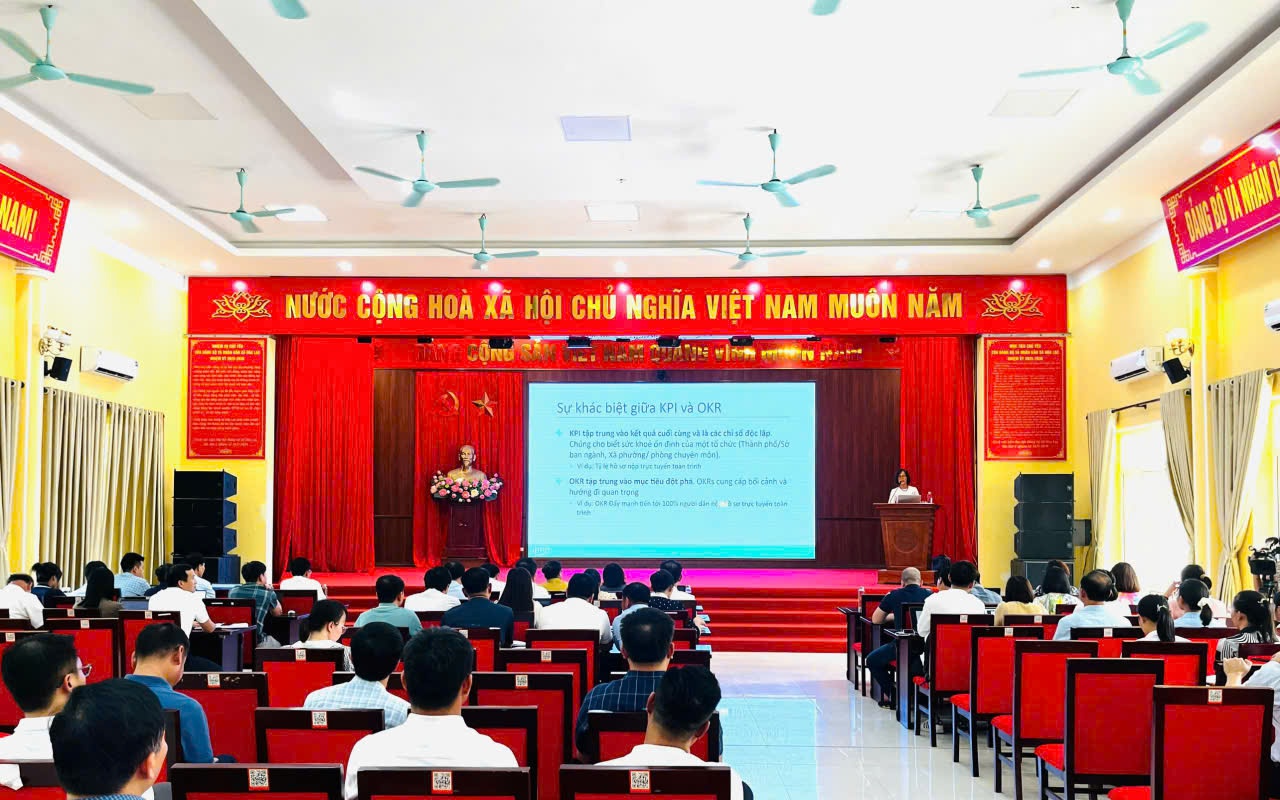 Hòa Lạc tập huấn, hướng dẫn đánh giá cán bộ gắn với đo lường hiệu suất công việc theo phương pháp OKR/KPI trên nền tảng HanoiWork