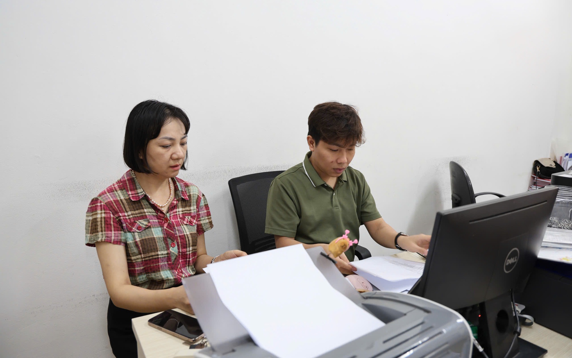 Ban xây dựng Đảng xã Tam Hưng cập nhật, đối soát, chỉnh lý dữ liệu đảng viên bài bản, khoa học, hoàn thành trước thời hạn.
