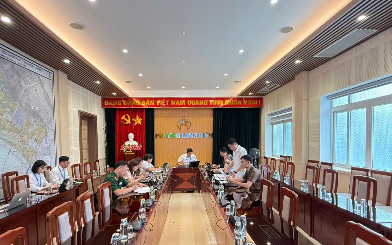 Phường Long Biên họp thảo luận sắp xếp tổ dân phố trên địa bàn phường