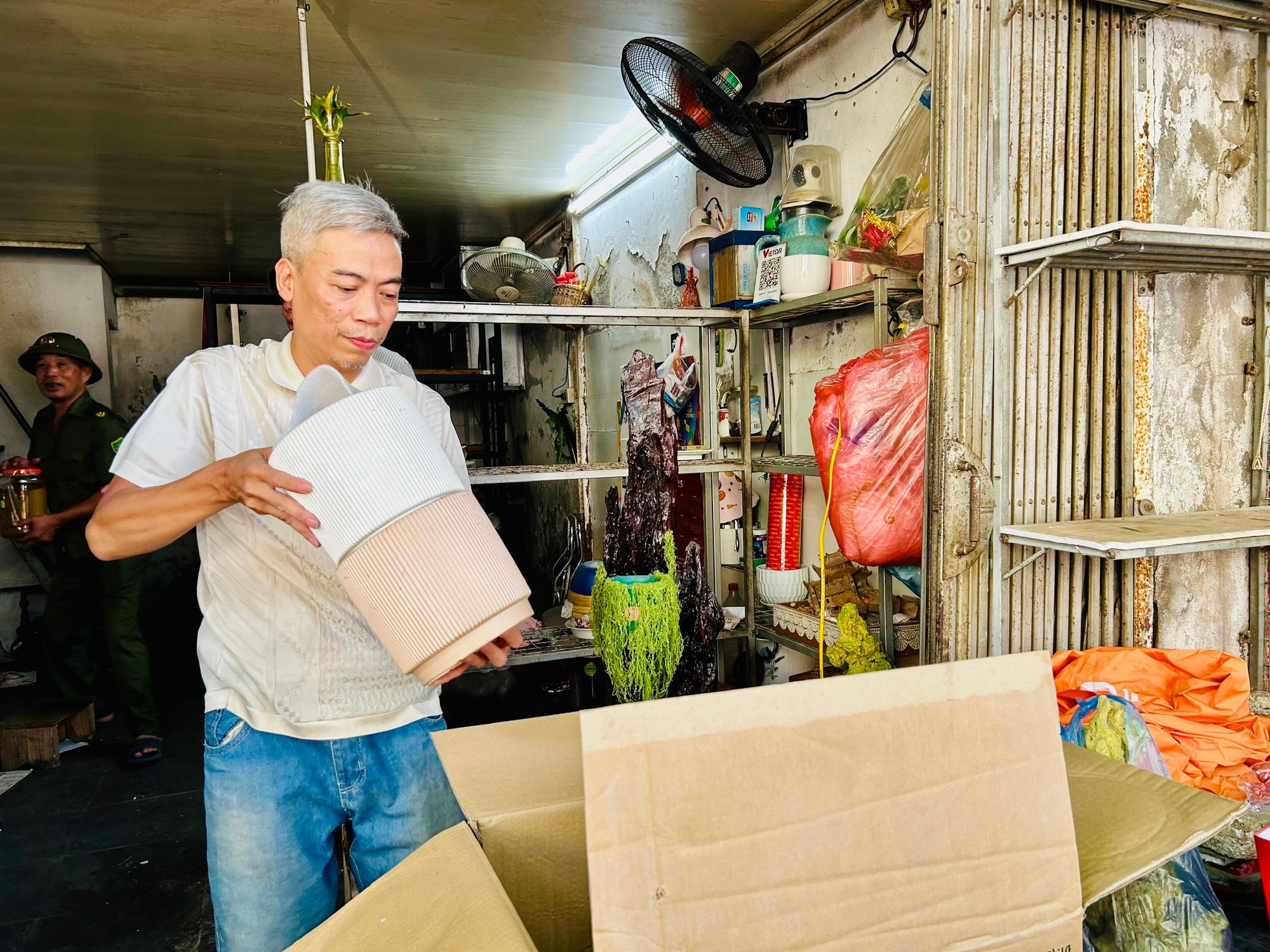 Phường Hoàng Mai: 100% hộ bàn giao mặt bằng dự án chùa Sét- Ảnh 2.