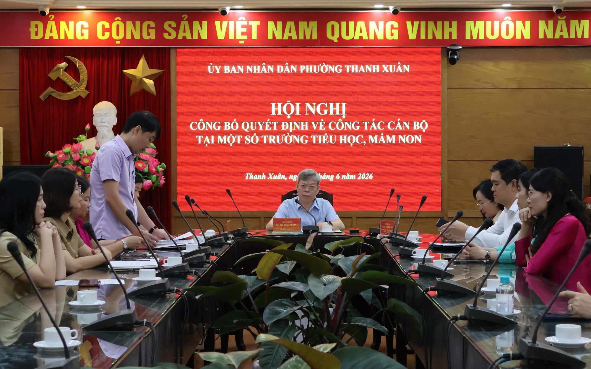 Thanh Xuân công bố quyết định về công tác cán bộ tại các trường Tiểu học và Mầm non