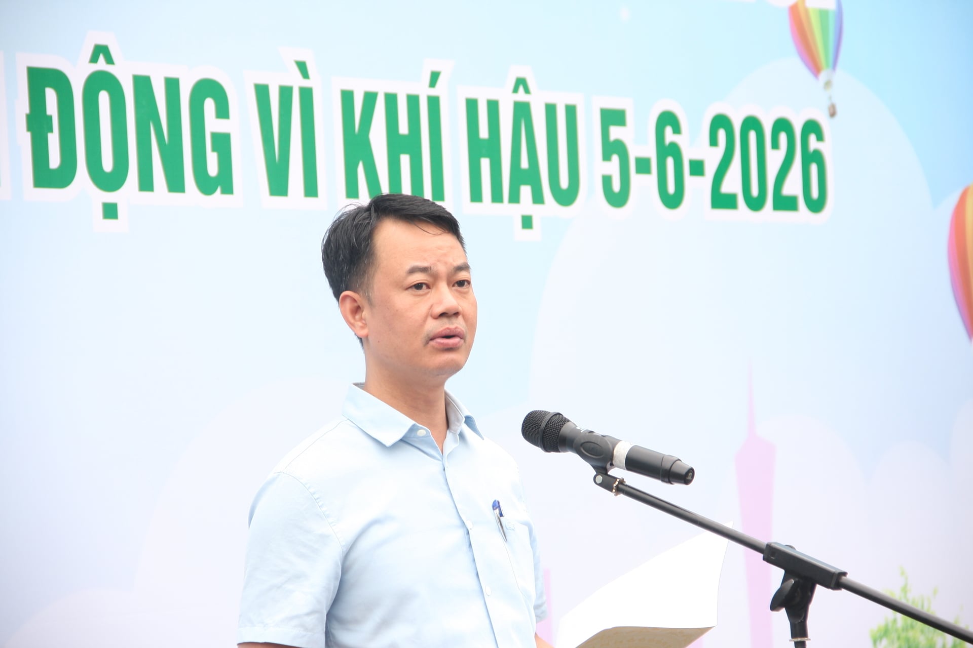 Phường Hồng Hà ra quân hưởng ứng Ngày Môi trường thế giới- Ảnh 2.