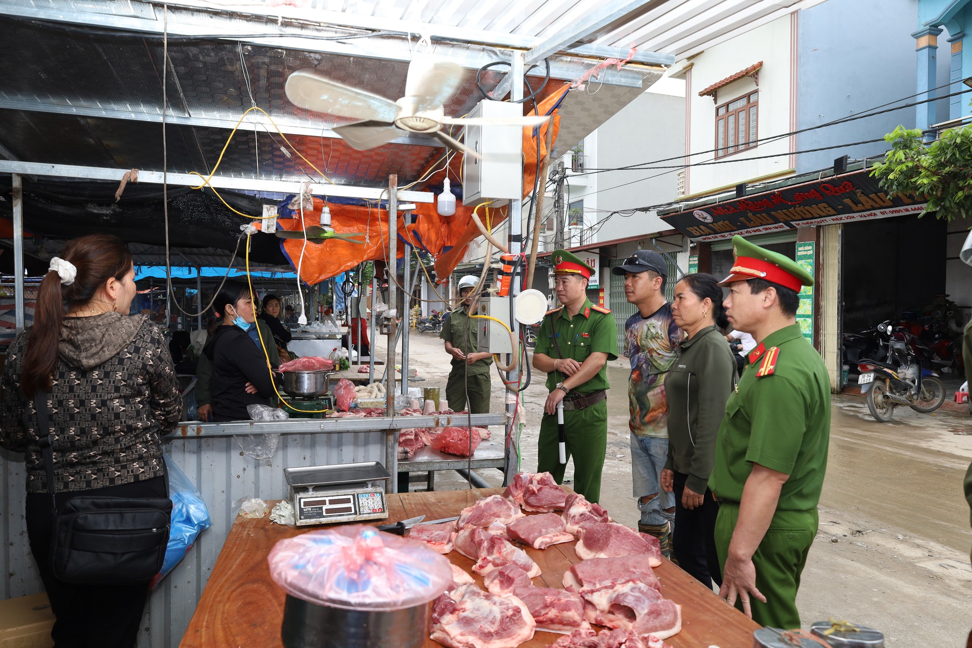 Phúc Sơn tập trung giải quyết 5 điểm nghẽn dân sinh- Ảnh 5.