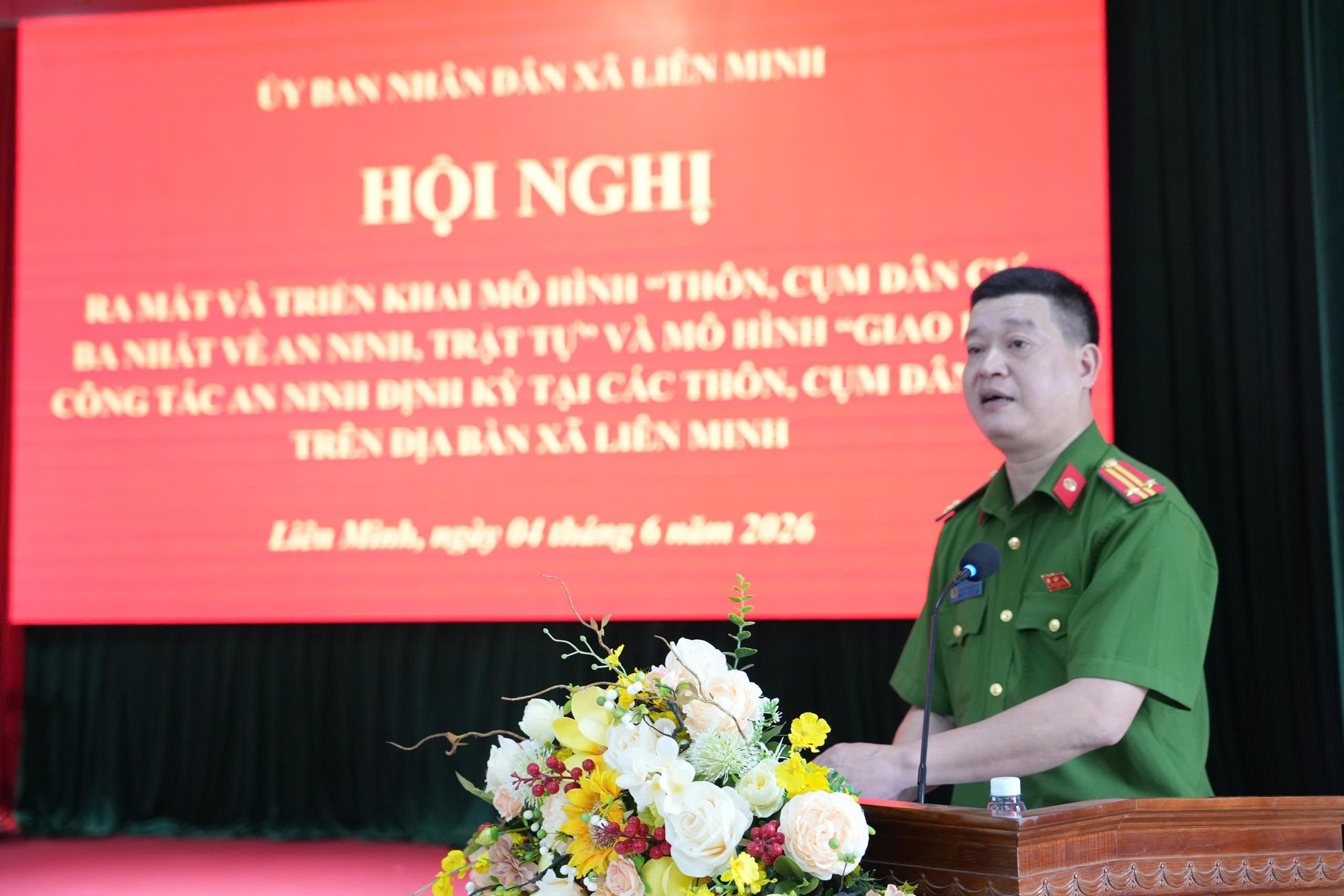 Hội nghị Ra mắt, triển khai 2 mô hình “Thôn, cụm dân cư Ba Nhất” và “Giao ban công tác an ninh định kỳ tại các thôn, cụm dân cư” trên địa bàn xã.- Ảnh 2.