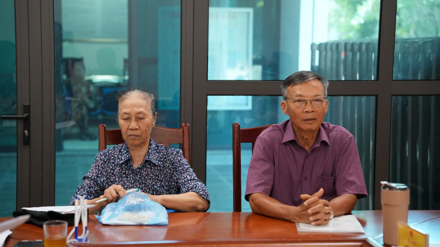 Đồng chí Nguyễn Huy Hoàng - Phó Bí thư Đảng ủy, Chủ tịch UBND xã tiếp công dân định kỳ tháng 6/2026- Ảnh 1.