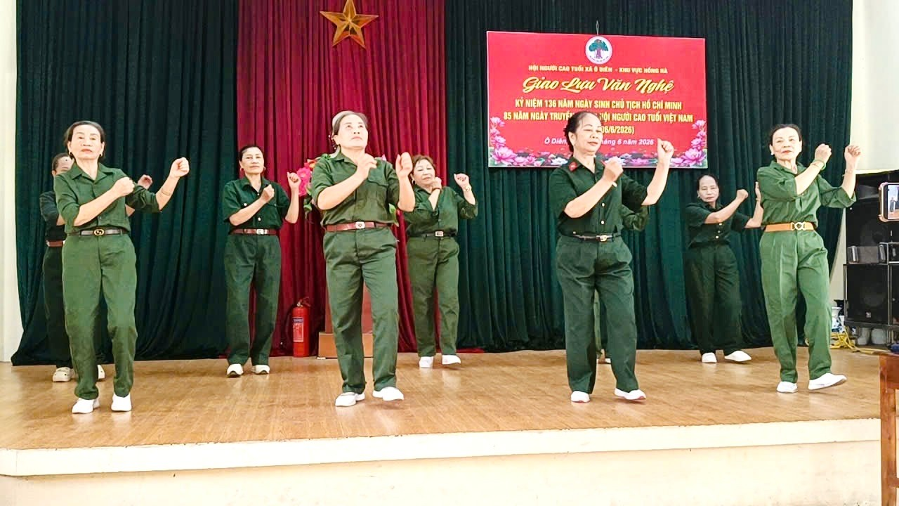 Chương trình giao lưu văn hóa, văn nghệ Người cao tuổi Khu vực Hồng Hà- Ảnh 3.