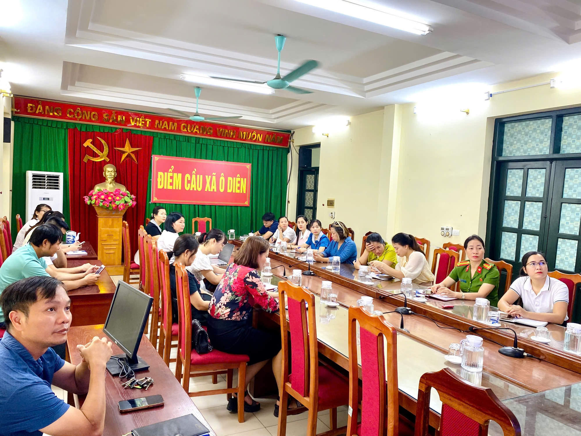 Hội nghị trực tuyến tập huấn nâng cao kỹ năng viết, biên tập tin, bài trên Cổng/Trang Thông tin điện tử- Ảnh 2.