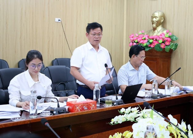 Xuân Mai: Thường trực HĐND tổ chức hội nghị giám sát chuyên đề “Về việc triển khai các giải pháp giảm thiểu tình trạng úng, ngập trên địa bàn xã”- Ảnh 4.