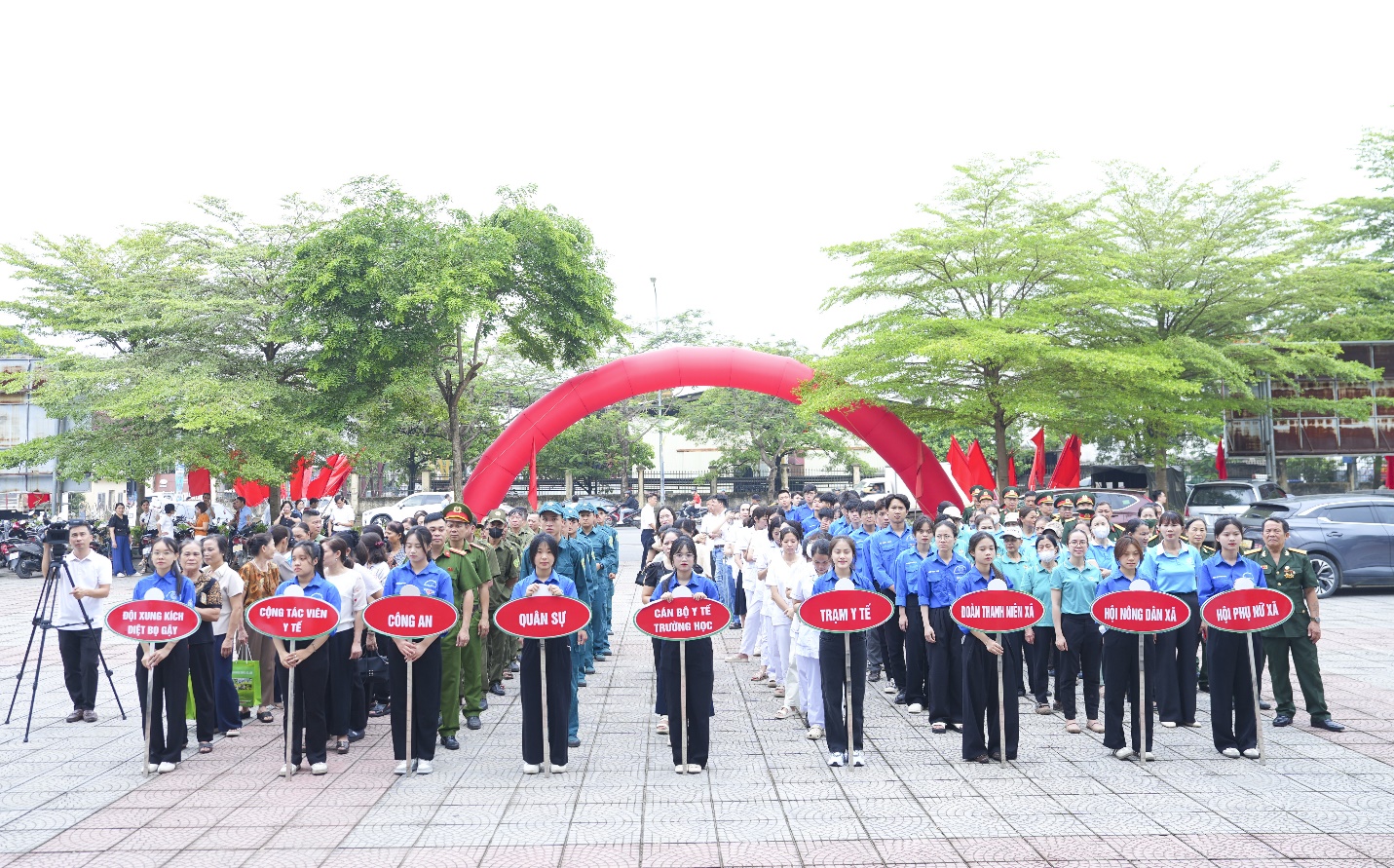 Xã Gia Lâm chung tay hành động vì môi trường xanh - sạch - đẹp- Ảnh 3.