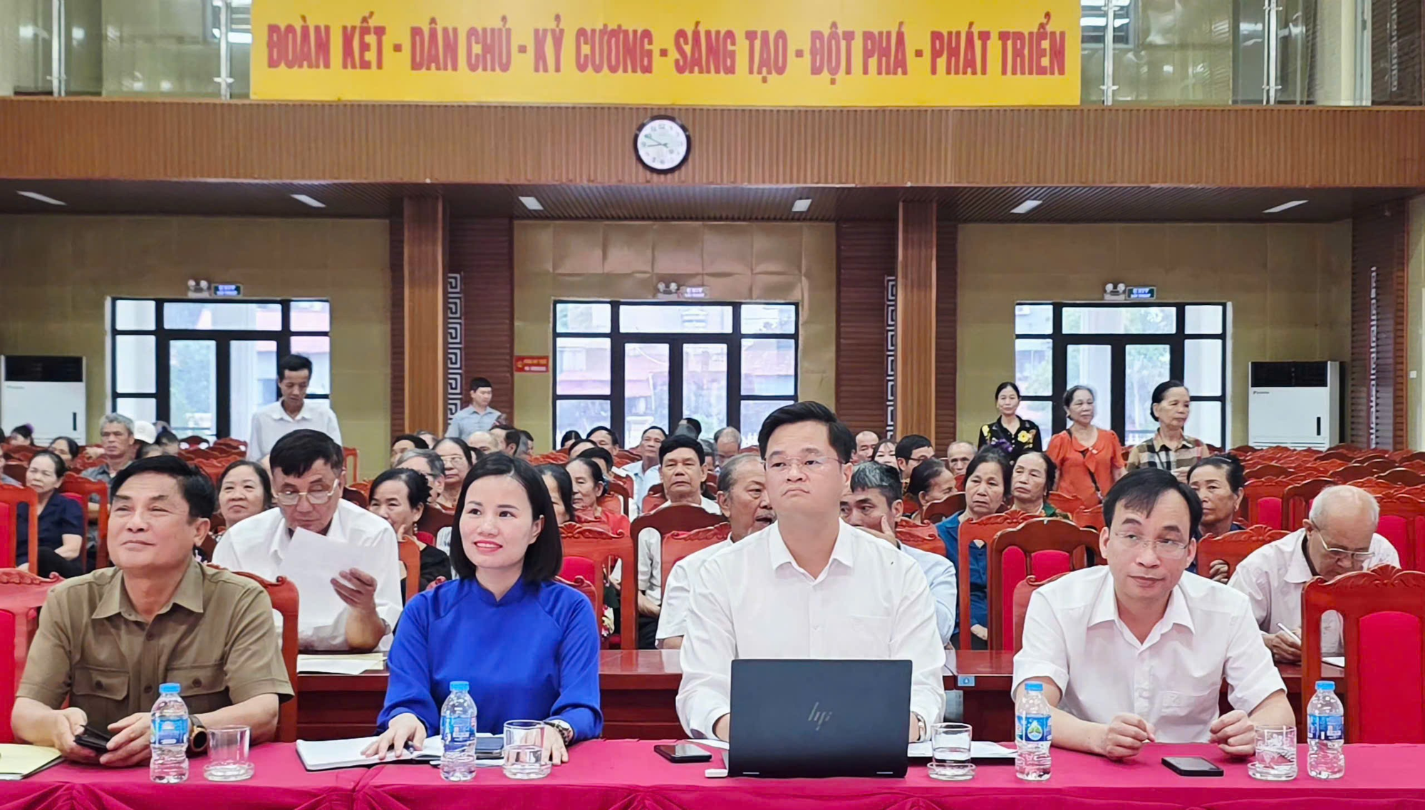 Hội NCT xã Hát Môn kỷ niệm 85 năm Ngày truyền thống Người cao tuổi Việt Nam; sơ kết 6 tháng công tác hội năm 2026- Ảnh 1.