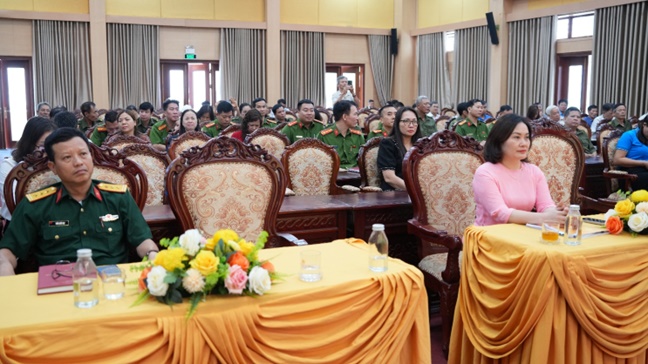 Hoài Đức ra quân hưởng ứng Tháng hành động phòng, chống ma túy năm 2026: Chung tay xây dựng địa bàn không ma túy- Ảnh 2.