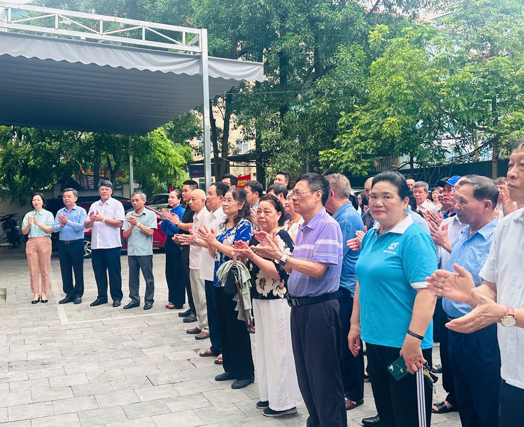 Phường Phương Liệt: Tổ chức thành công Lễ phát động và ra quân “Toàn dân chung tay bảo vệ môi trường, vì Thủ đô xanh - sạch - đẹp”- Ảnh 1.