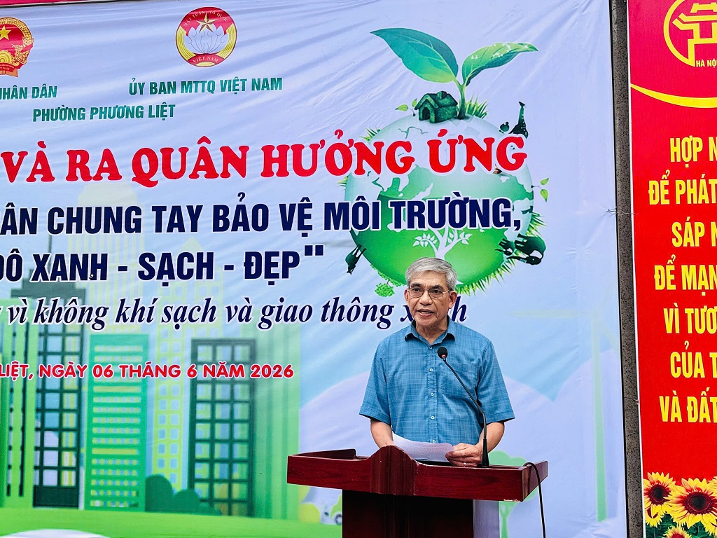 Phường Phương Liệt: Tổ chức thành công Lễ phát động và ra quân “Toàn dân chung tay bảo vệ môi trường, vì Thủ đô xanh - sạch - đẹp”- Ảnh 4.