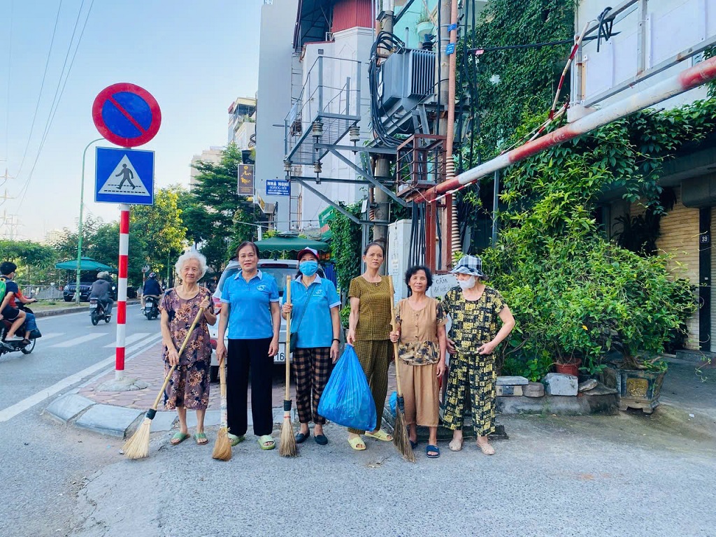 Phường Phương Liệt: Tổ chức thành công Lễ phát động và ra quân “Toàn dân chung tay bảo vệ môi trường, vì Thủ đô xanh - sạch - đẹp”- Ảnh 12.