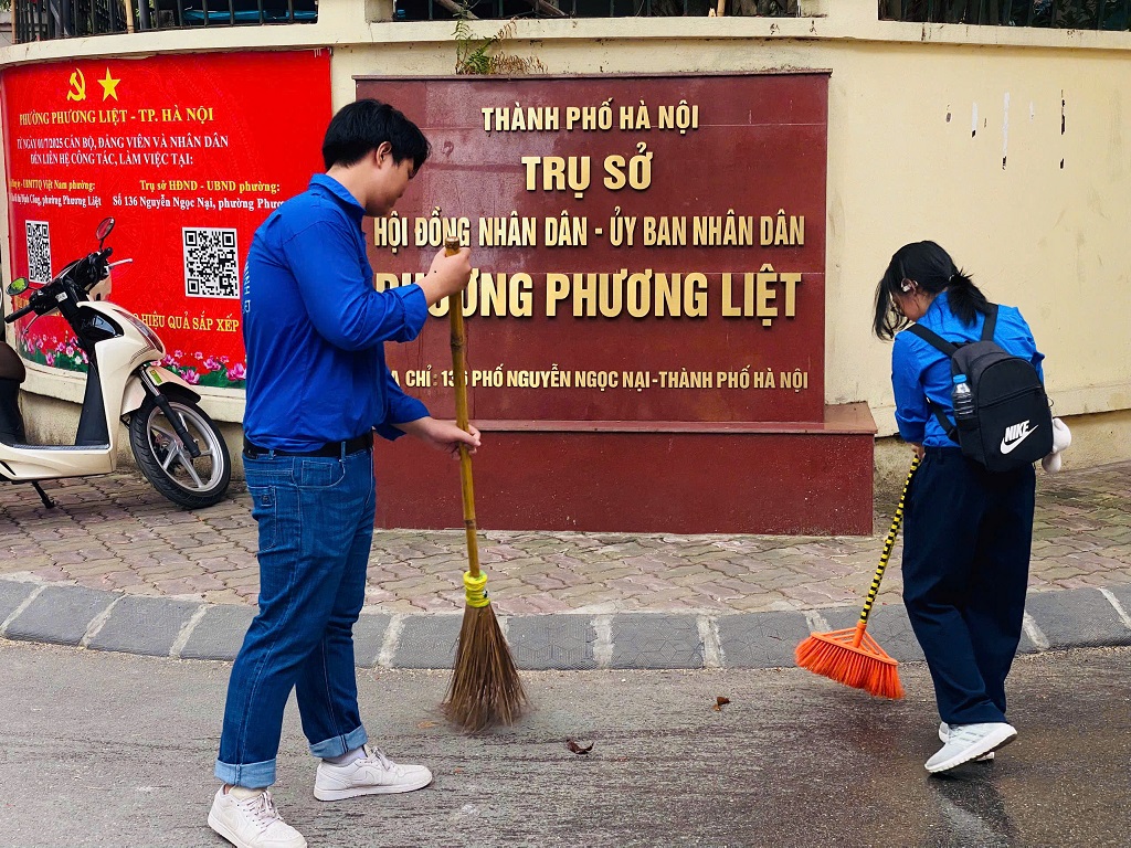 Phường Phương Liệt: Tổ chức thành công Lễ phát động và ra quân “Toàn dân chung tay bảo vệ môi trường, vì Thủ đô xanh - sạch - đẹp”- Ảnh 13.