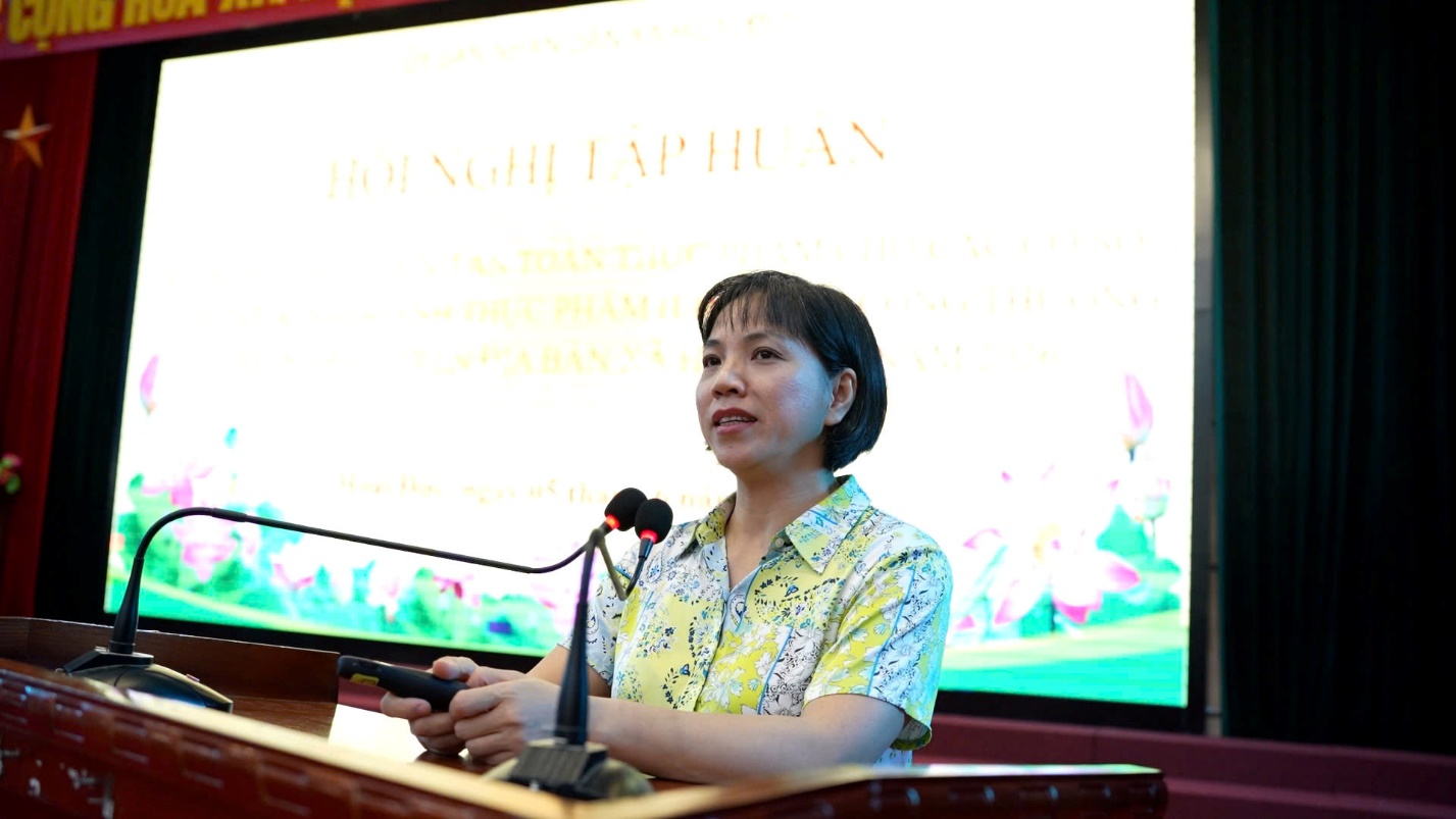 Hoài Đức tổ chức tập huấn kiến thức vệ sinh an toàn thực phẩm cho các cơ sở sản xuất, kinh doanh- Ảnh 5.