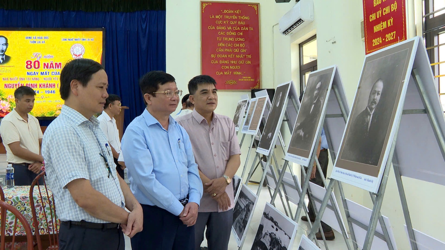 Đồng chí Trần Văn Nghĩa-Phó Bí thư Thường trực Đảng ủy xã dự lễ kỷ niệm 80 năm ngày mất cụ Nguyễn Đình Khánh, Tổ nghề nhiếp ảnh Lai Xá- Ảnh 5.