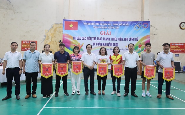 Trung tâm Dịch vụ tổng hợp xã Xuân Mai tổ chức Lễ khai mạc và giải thi đấu các môn thể thao thanh, thiếu niên nhi đồng hè năm 2026- Ảnh 2.