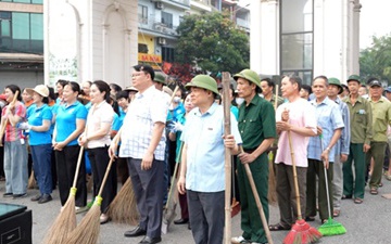 Hoài Đức đồng loạt ra quân tổng vệ sinh hướng tới chuyển từ “nhận thức” thành “hành động” vì môi trường Thủ đô