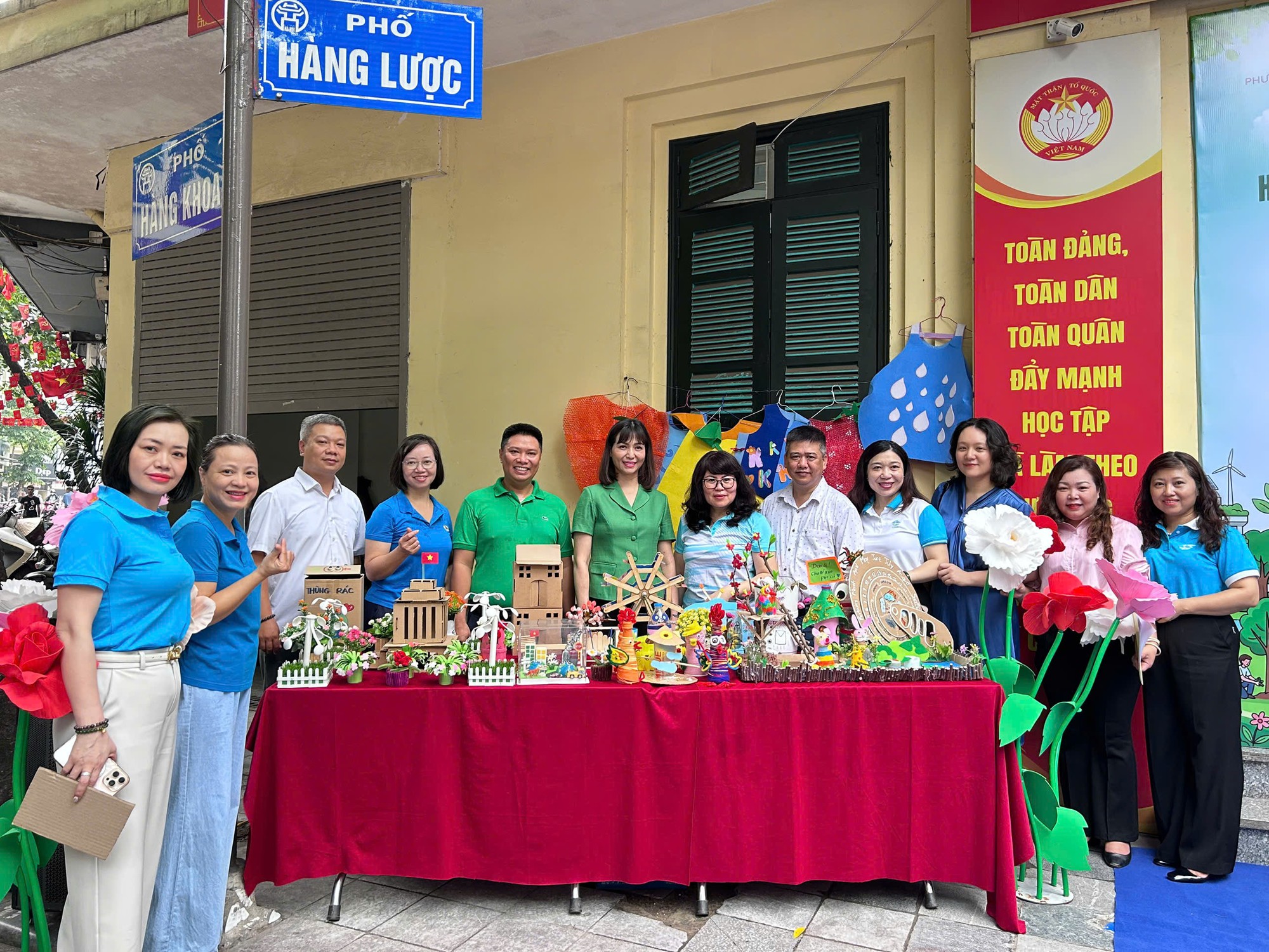 Phường Hoàn Kiếm phát động toàn dân chung tay bảo vệ môi trường- Ảnh 2.