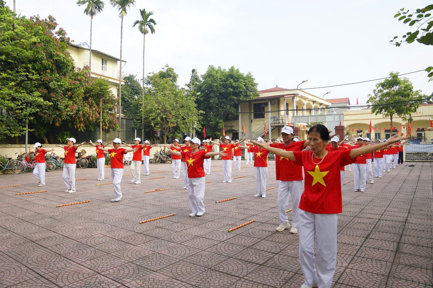 Hoàng Liên lan tỏa tinh thần “Tuổi cao – Gương sáng”- Ảnh 2.