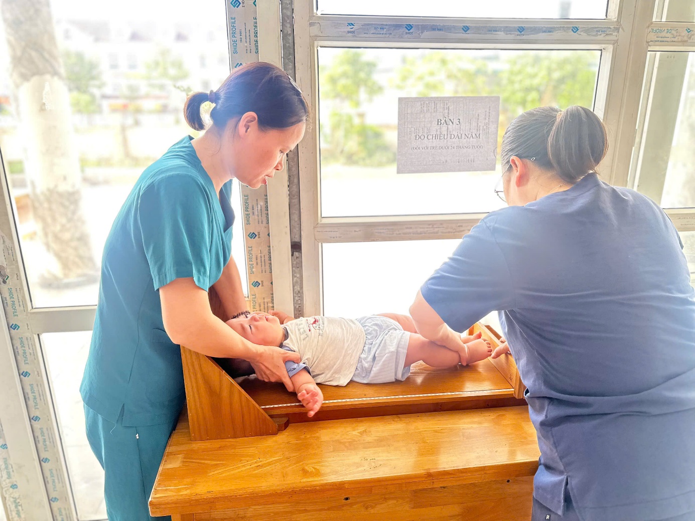 An Khánh tổ chức chiến dịch uống bổ sung Vitamin A đợt 1 năm 2026 trong 2 ngày 1 và 2/6- Ảnh 3.