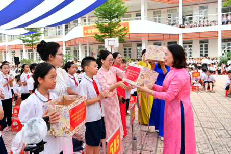 Trường Tiểu học Yên Sở long trọng tổ chức Lễ Tổng kết năm học 2025 - 2026 và chia tay học sinh khối 5 niên khoán 2021 - 2026- Ảnh 13.