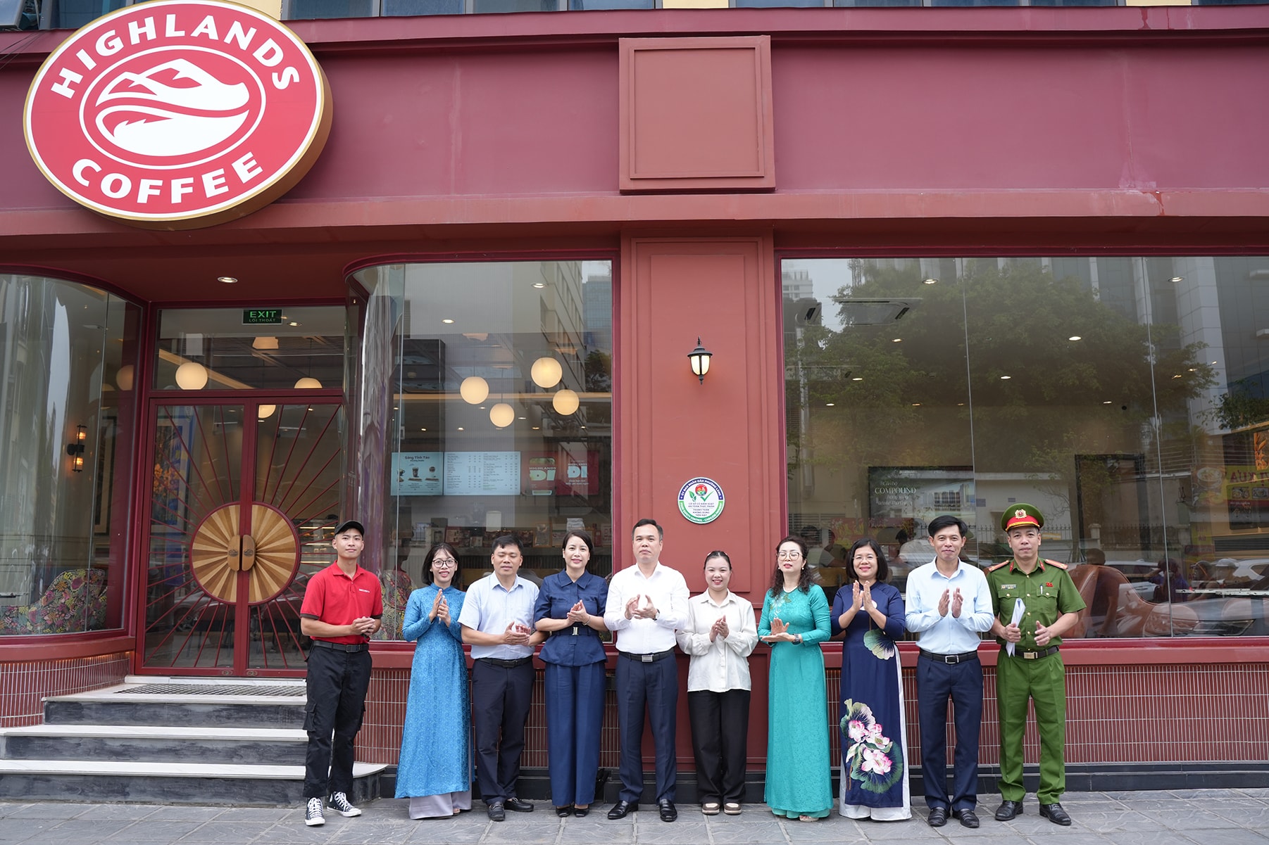 Phường Láng ra mắt mô hình tuyến phố an toàn thực phẩm và phát động bảo vệ môi trường- Ảnh 3.