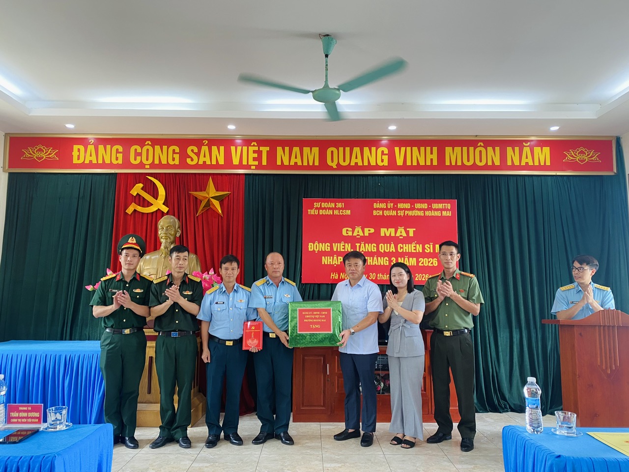 PHƯỜNG HOÀNG MAI TỔ CHỨC THĂM, ĐỘNG VIÊN CHIẾN SĨ MỚI NĂM 2026- Ảnh 2.