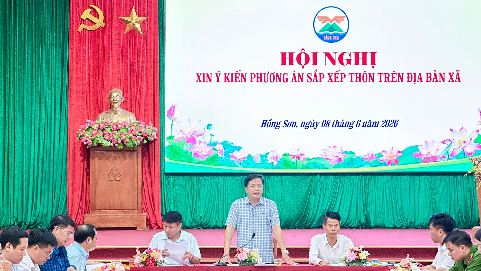 Xã Hồng Sơn tổ chức Hội nghị xin ý kiến phương án sắp xếp thôn trên địa bàn xã- Ảnh 3.