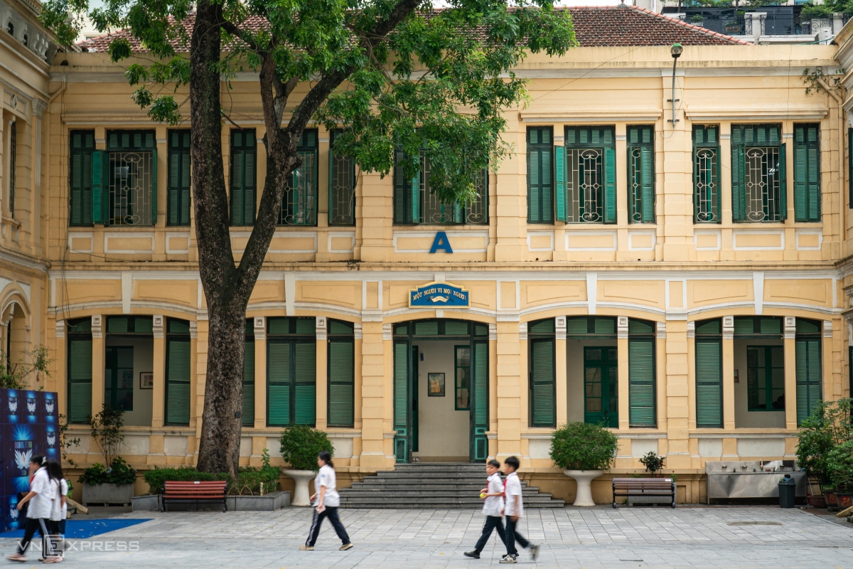 Ngôi trường 109 tuổi ở Hà Nội từng là trụ sở Bộ Quốc phòng- Ảnh 4.