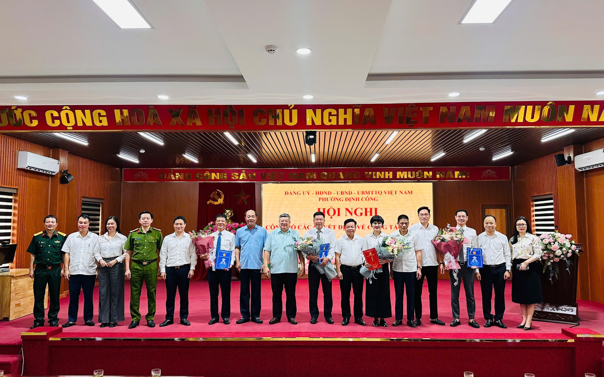 Cán bộ mới, nhiệm vụ mới: Định Công vững bước trong hành trình đổi mới