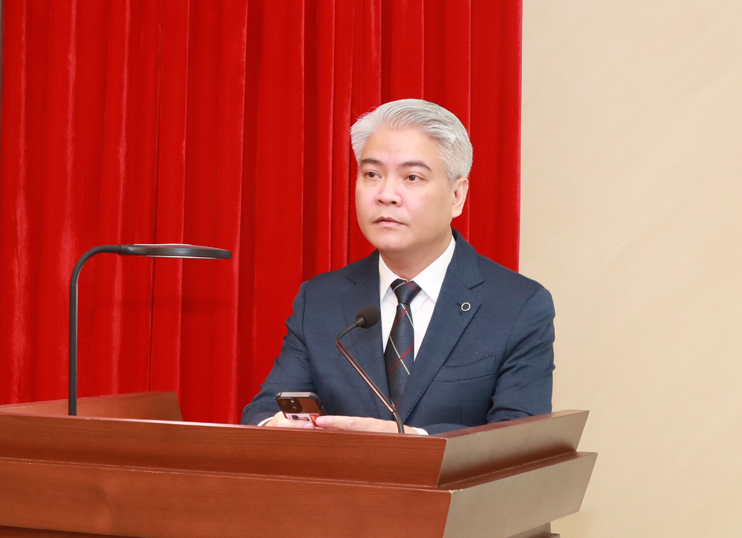 Đồng chí Phạm Quang Hưng được bổ nhiệm Phó Chánh Văn phòng Thành ủy Hà Nội- Ảnh 4.