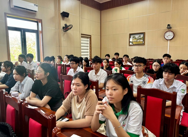 Đảng uỷ xã Hoài Đức khai giảng lớp bồi dưỡng nhận thức về Đảng đợt 2 năm 2026- Ảnh 5.