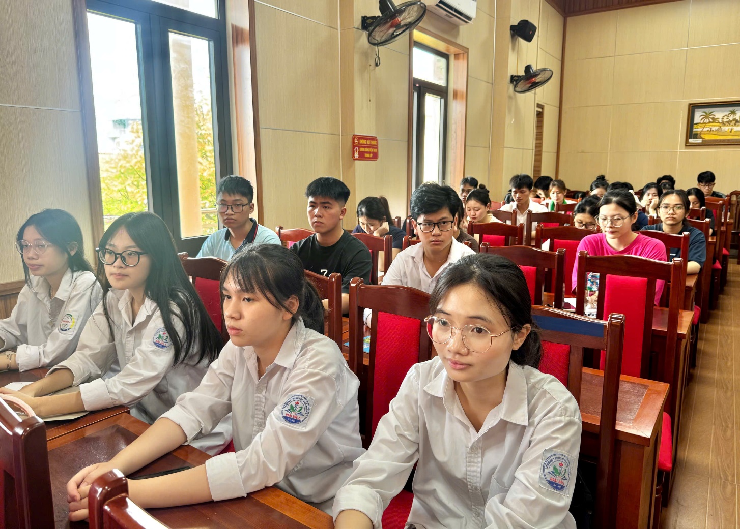Đảng uỷ xã Hoài Đức khai giảng lớp bồi dưỡng nhận thức về Đảng đợt 2 năm 2026- Ảnh 3.