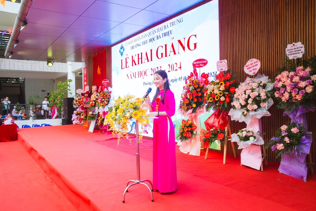 Cô giáo Tổng phụ trách Đội năng động, nhiệt huyết, trách nhiệm của trường Tiểu học Bà Triệu- Ảnh 1.