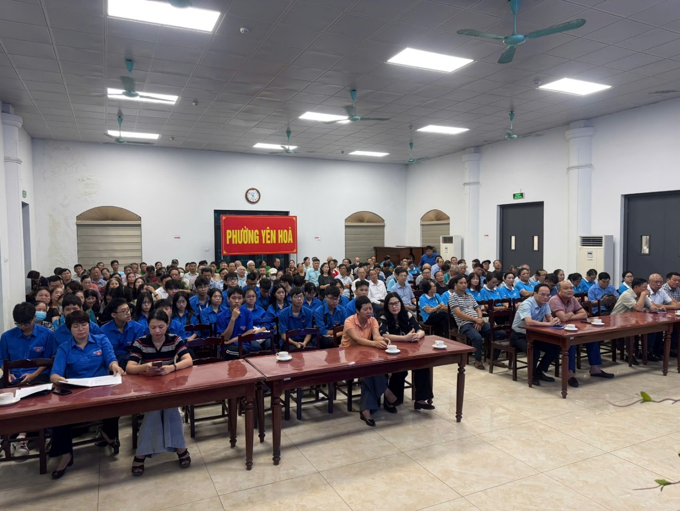 Phường Yên Hòa ra quân hưởng ứng Ngày Môi trường thế giới 05/6 và Tháng hành động vì môi trường năm 2026- Ảnh 1.