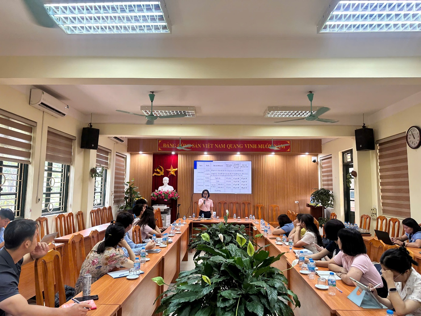 PHƯỜNG XUÂN ĐỈNH CHỦ ĐỘNG TRIỂN KHAI CÔNG TÁC CHUẨN BỊ CHO KỲ THI TỐT NGHIỆP THPT NĂM 2026- Ảnh 8.