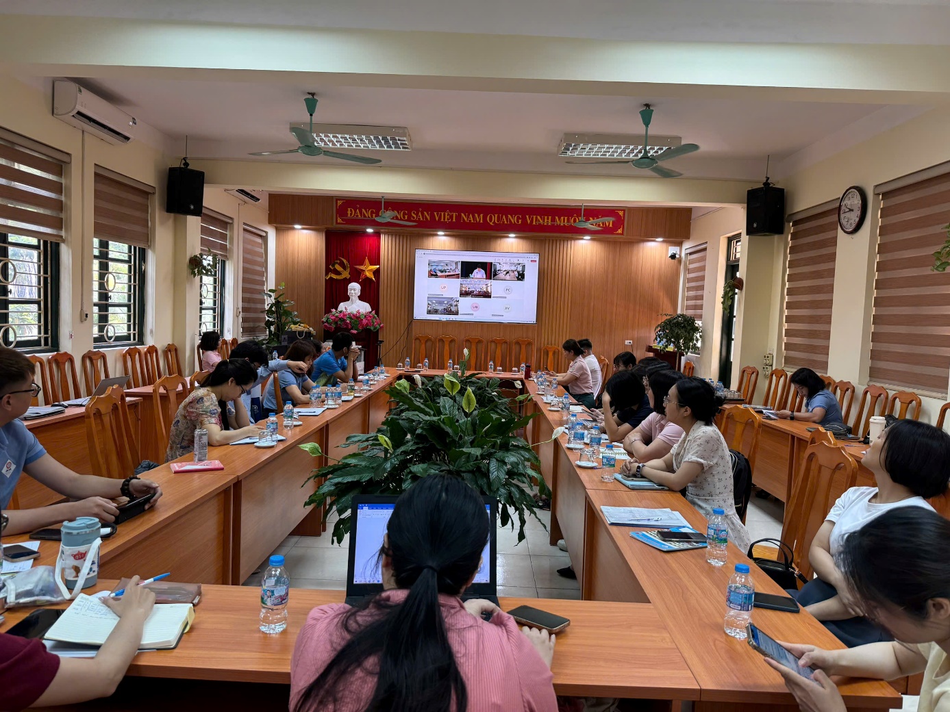 PHƯỜNG XUÂN ĐỈNH CHỦ ĐỘNG TRIỂN KHAI CÔNG TÁC CHUẨN BỊ CHO KỲ THI TỐT NGHIỆP THPT NĂM 2026- Ảnh 9.