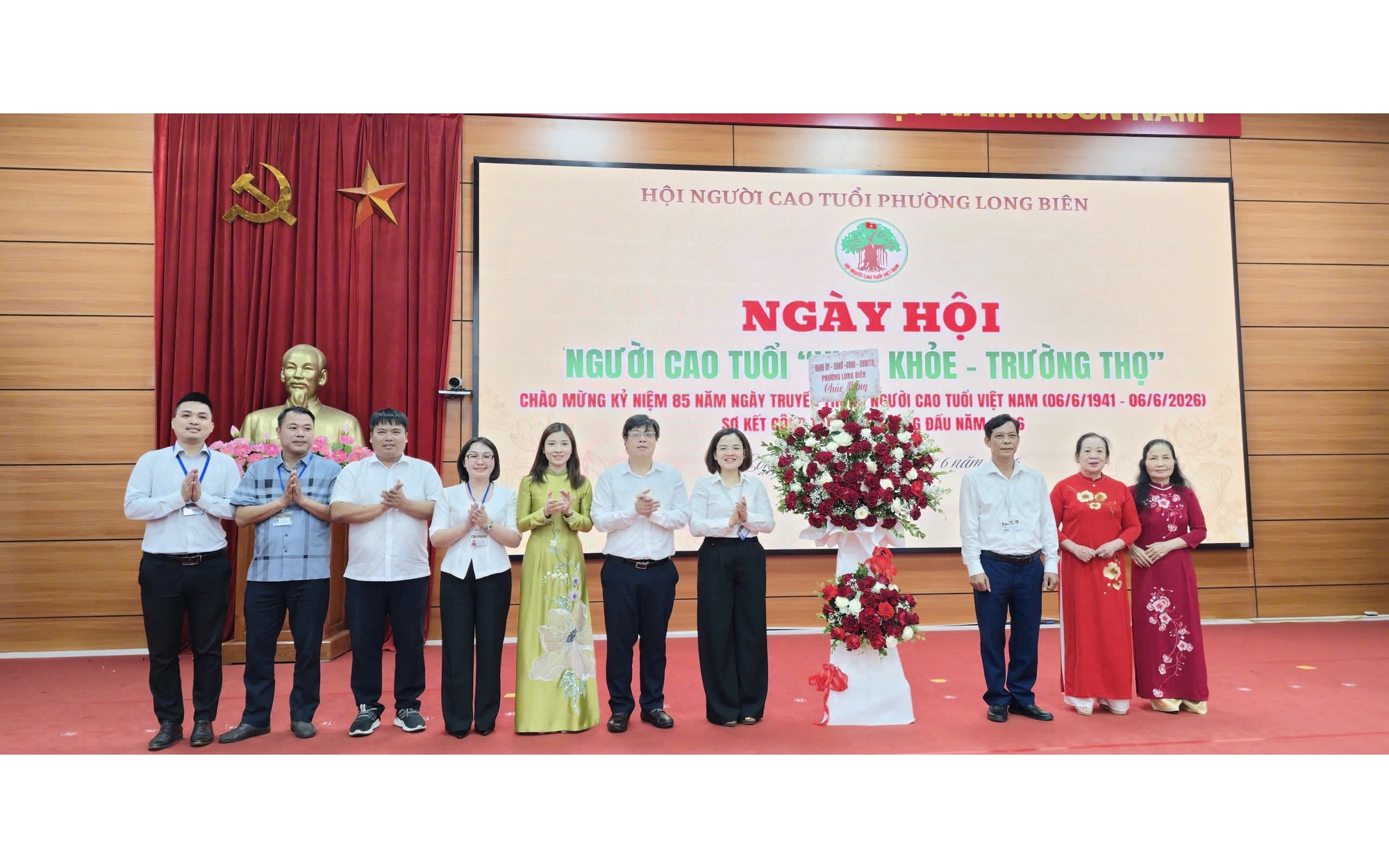 Ngày hội Người cao tuổi “Vui – Khỏe – Trường thọ” phường Long Biên chào mừng 85 năm Ngày truyền thống Người cao tuổi Việt Nam