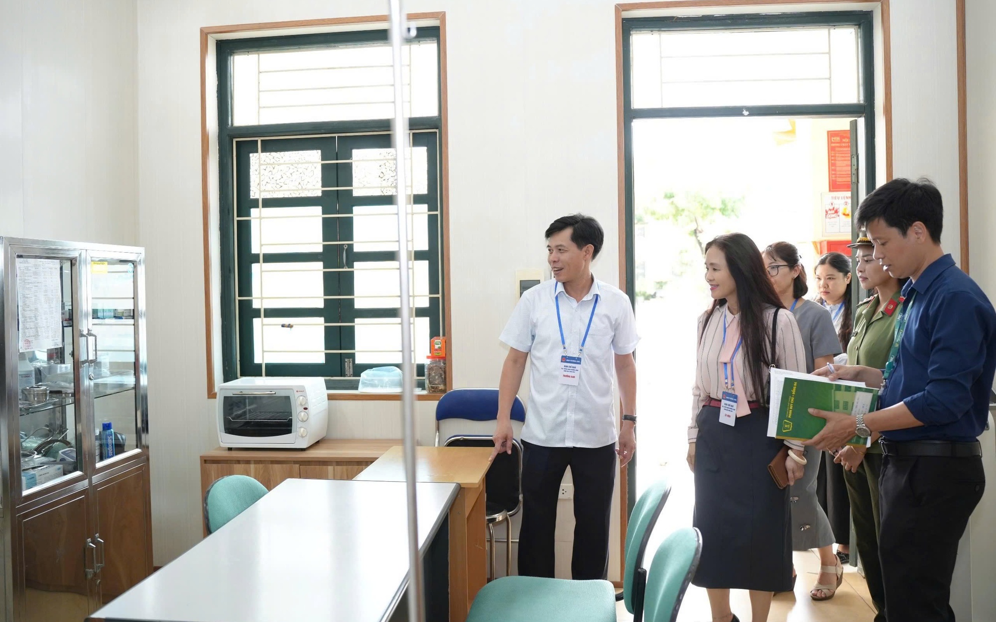 Phường Láng: Rà soát kỹ lưỡng, đảm bảo điều kiện tốt nhất cho thí sinh tại điểm thi Phan Huy Chú – Đống Đa