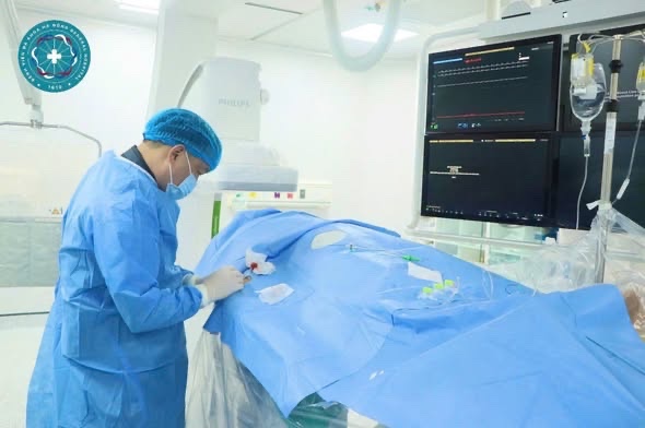 Hội chẩn thần tốc, cứu bệnh nhân 99 tuổi nhồi máu cơ tim- Ảnh 1. Hội chẩn thần tốc, cứu bệnh nhân 99 tuổi nhồi máu cơ tim- Ảnh 1.